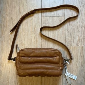 Madewell The Transport Leather Camera Bag: Puff Edition. 100% authentic Madewell